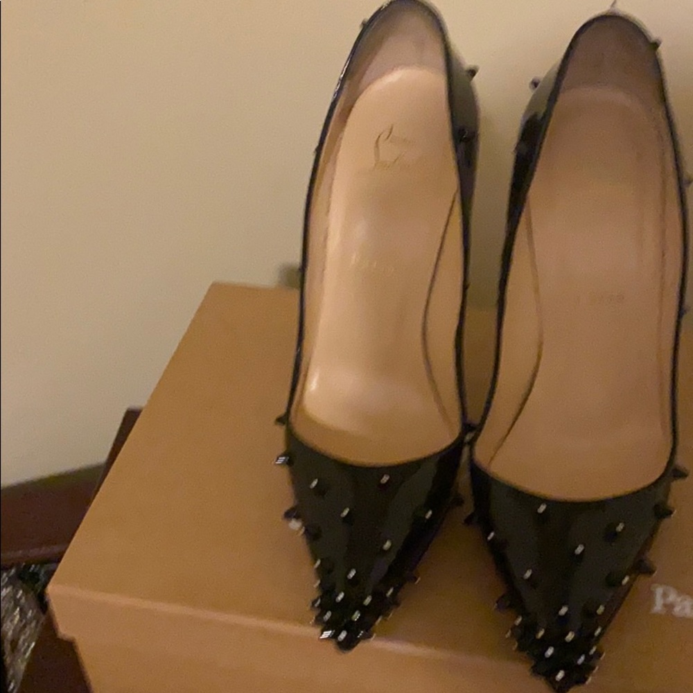 Classic and Classy - Picture 3 of 12